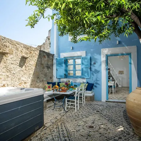 Traditional Villa With Jacuzzi & Terrace Mandarin Home Vakantiehuis Koskinou (Rhodes)