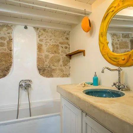 Vakantiehuis Traditional Villa With Jacuzzi & Terrace Mandarin Home *