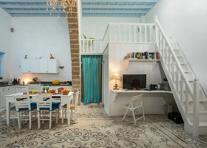 Traditional With Jacuzzi & Terrace Mandarin Semesterbostad