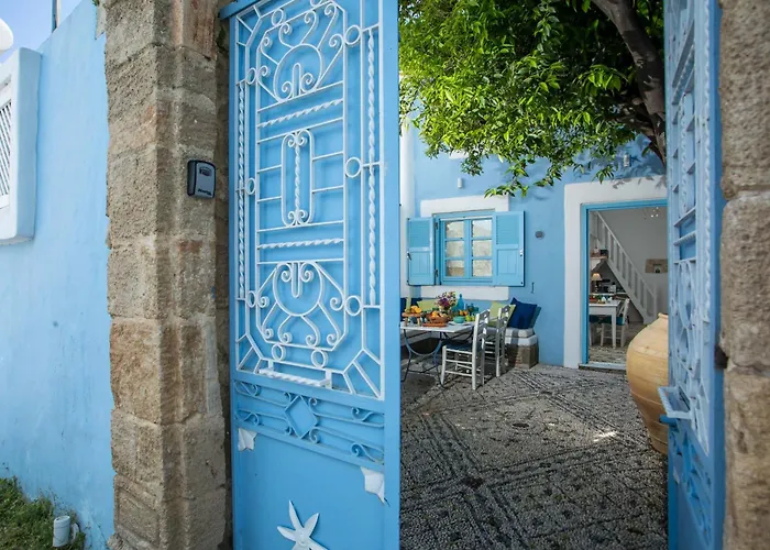 Traditional With Jacuzzi & Terrace Mandarin Semesterbostad *