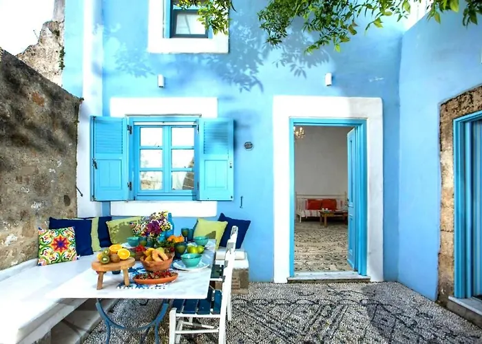 Traditional With Jacuzzi & Terrace Mandarin Сasa de vacaciones *