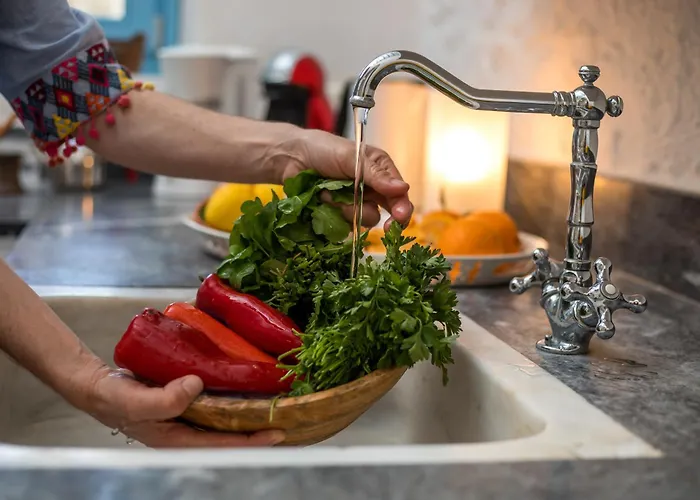 Traditional With Jacuzzi & Terrace Mandarin Semesterbostad Koskinou (Rhodes)