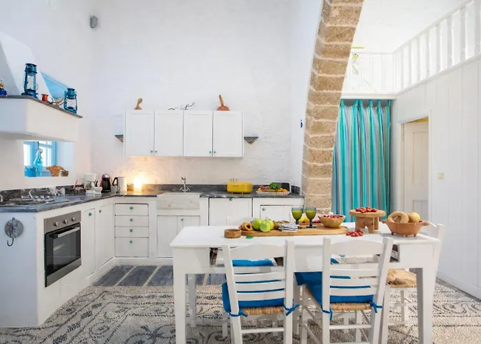 Traditional With Jacuzzi & Terrace Mandarin Semesterbostad Koskinou (Rhodes)